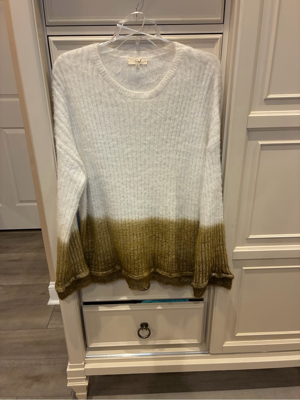 easel White to Brown Dip-Dye Ribbed Sweater